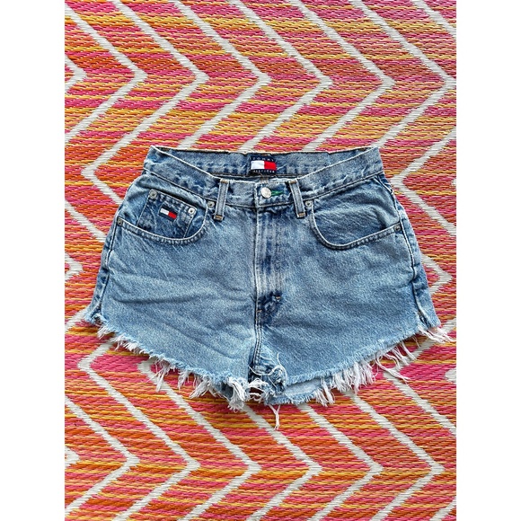 💙Vintage Tommy Hilfiger Jean Shorts💙 - Picture 1 of 3